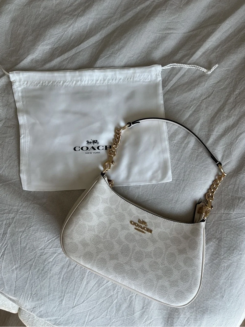 Coach White Pebbled Signature Shoulder Bag with Gold Logo